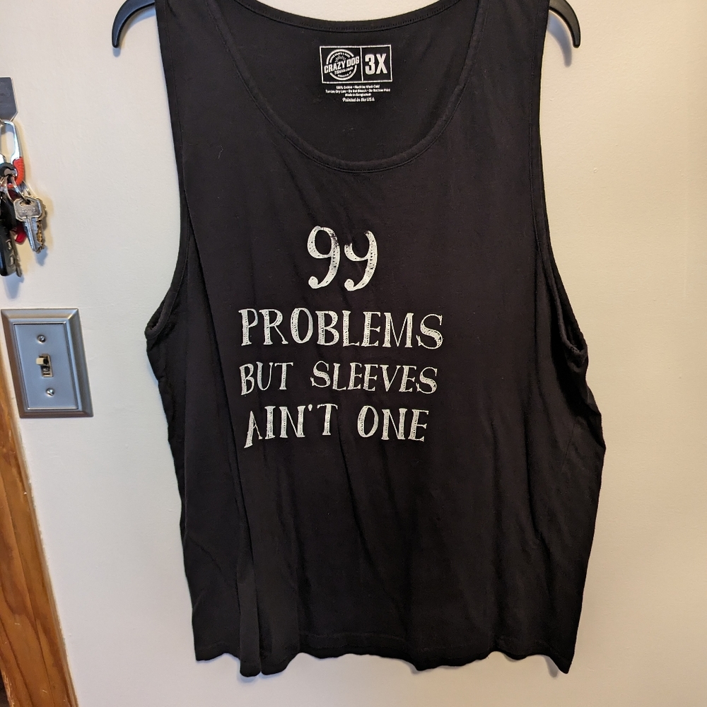 Sleeveless T-shirt